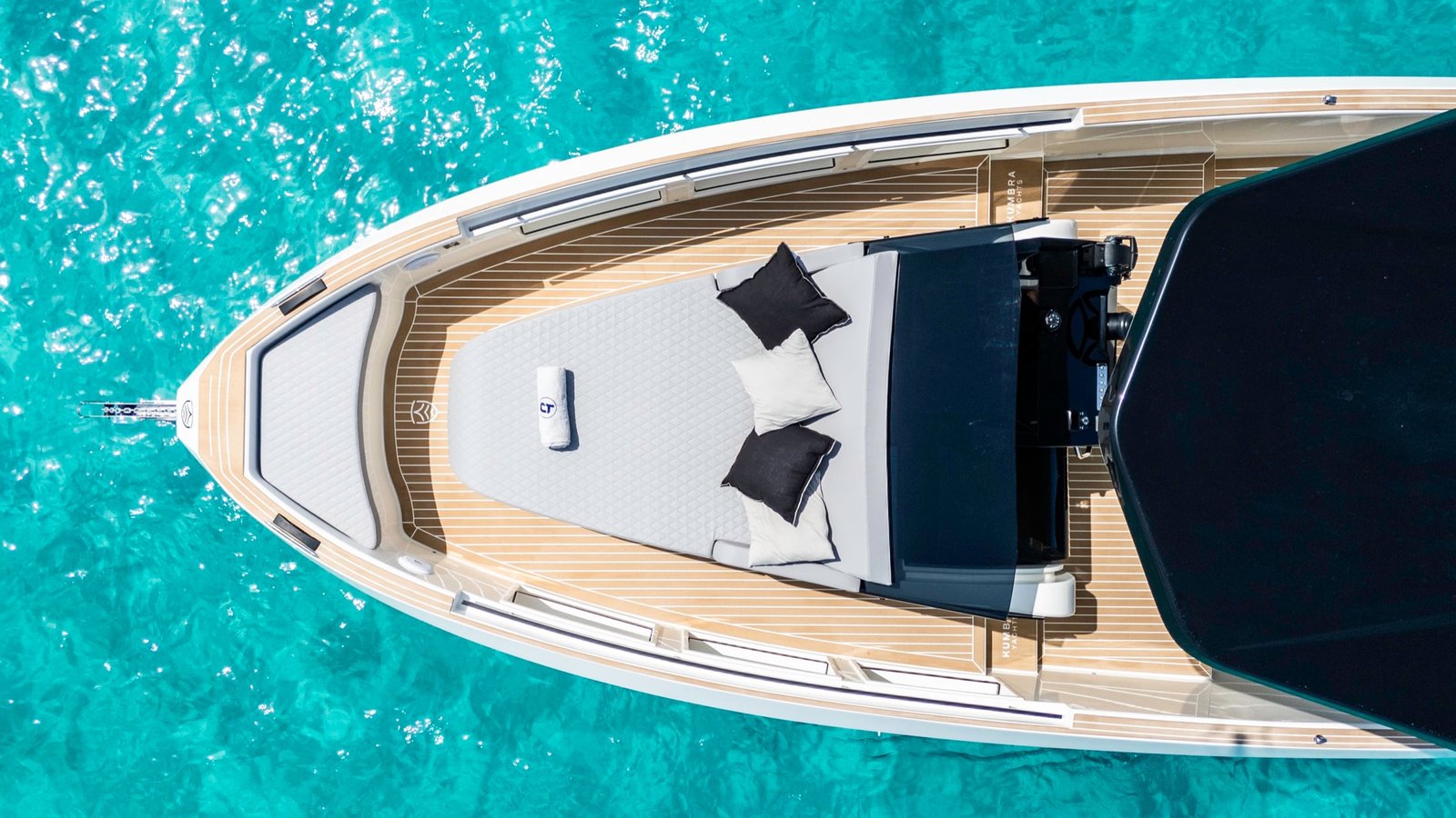 Kumbra 34 bow sunbed photographed from directly above